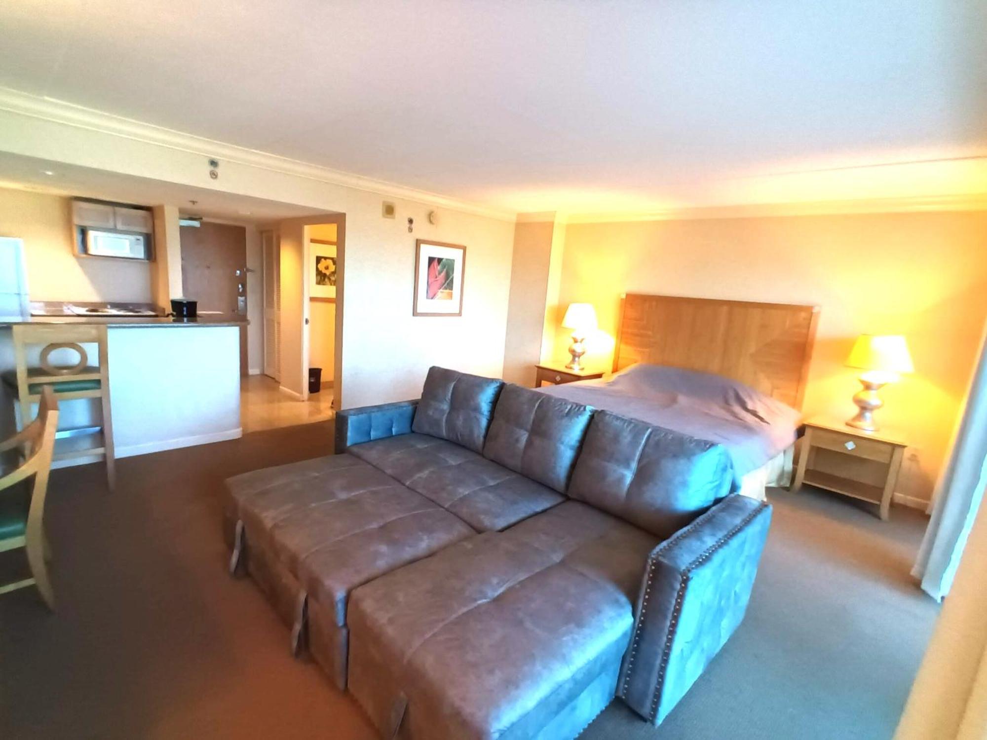 Ilikai Apt 302 - Spacious Studio With Stunning Ocean & Harbor Views Χονολουλού Εξωτερικό φωτογραφία